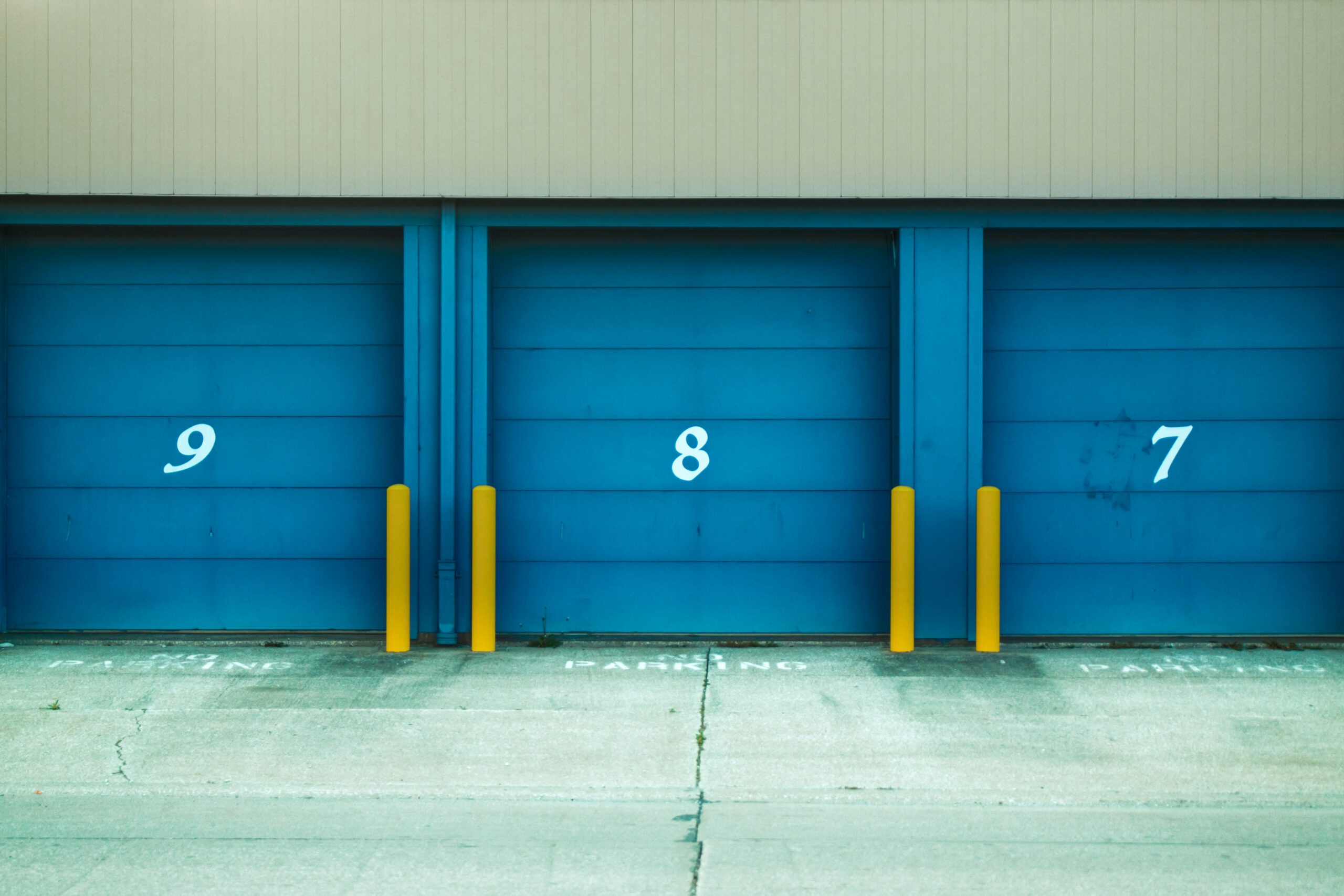 Self Storage vs. Keller und Garage